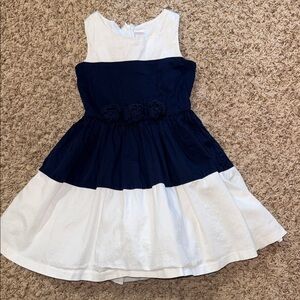 Size 5 girls sleeveless Gymboree Marina Party Collection dress. Navy & white